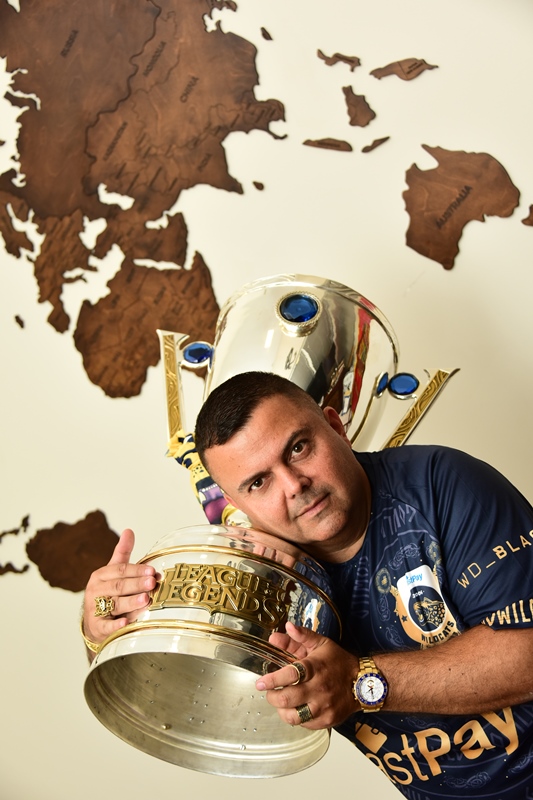 Orlando Carlo Calumeno :  S�ra D��� Ki�ili�i Ve S�ra D��� Yat�r�m Vizyonuyla Fark Yarat�yor 